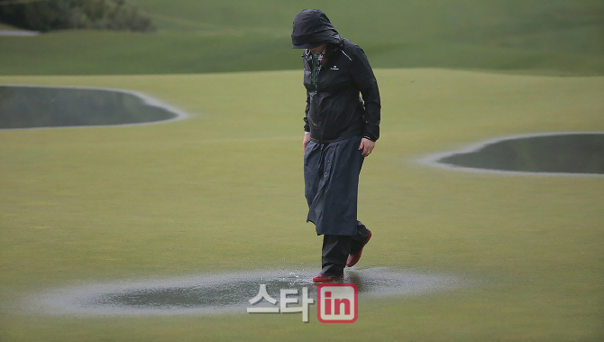 [포토] 김지숙 경기팀장 '아하 물을 어떻게 한다'