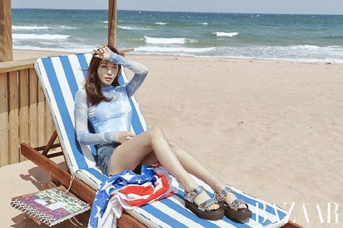 [포토] 청하, 래시가드 자태
