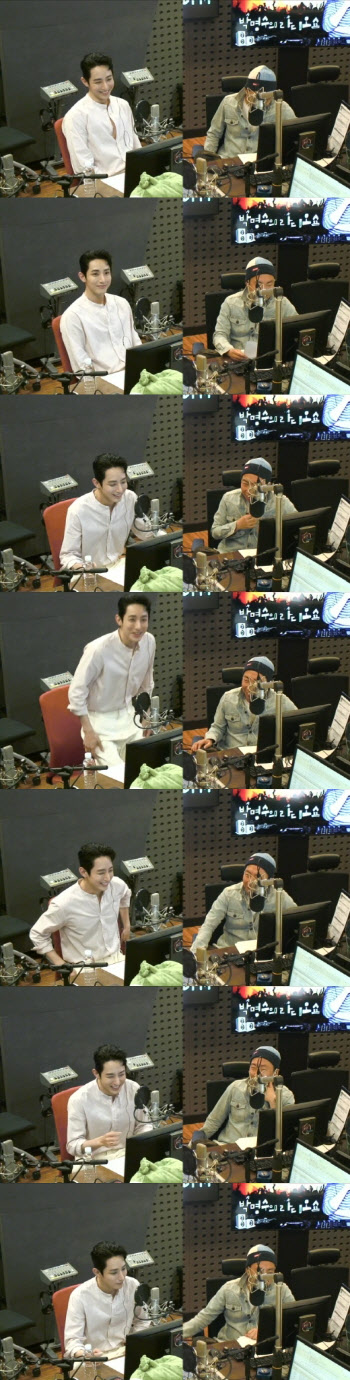 '라디오쇼' 이수혁 한 달 수입·예능 도전·'본 어게인' 입담 大방출 (feat. 노출신) 