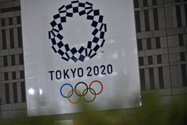 도쿄올림픽 내년 개최 가능할까…조직위 “재연기 없다”