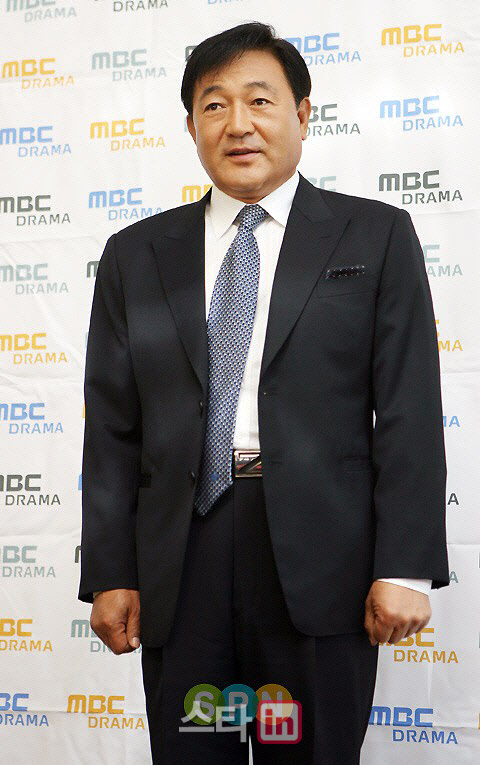 임채무 "두리랜드에 190억 투자.. 전 직원 어린이날 준비"