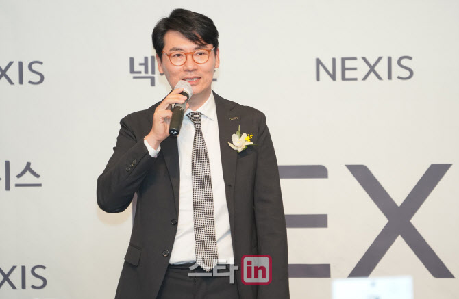 [포토]인사말하는 넥시스 최민호 대표