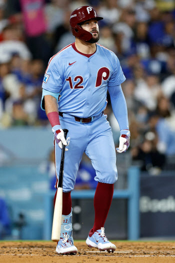 '' , '' ͹ ϳ...1 ޷ ̻ 