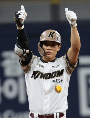 MLB ���� �յ� �ۼ���, 3��� �ι� ���� ù ���۷��� ����