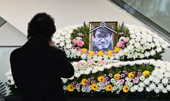 [����]���￵ȭ���Ϳ� ���õ� ��(ͺ) ��� �ȼ��� �ù��߸����