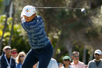 '�Ŀ���ŷ 7��' ��ÿ�, ��Ʋ ���� ���� ����ø��� '��10' ��¦..�輺���� ����