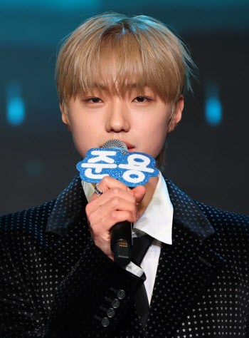 [����]�λ縻�ϴ� ĳġ���� �ؿ�