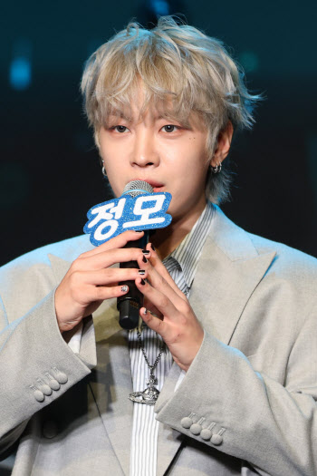 [����]�λ縻�ϴ� ĳġ���� ����