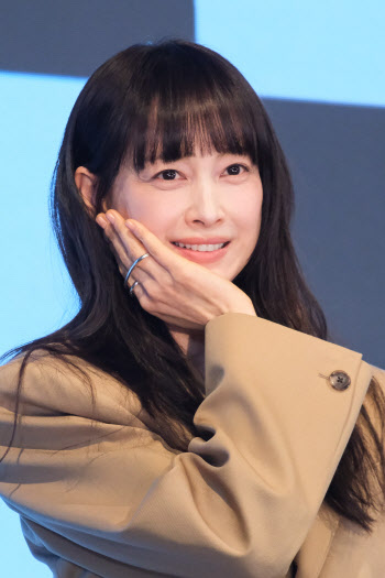 [����] �̳��� '�Ƴ�: �׳���� ����'���� ��� ����