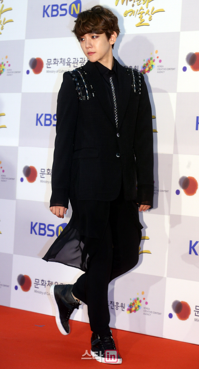 [포토]대중문화예술상 시상식 참석한 엑소 백현