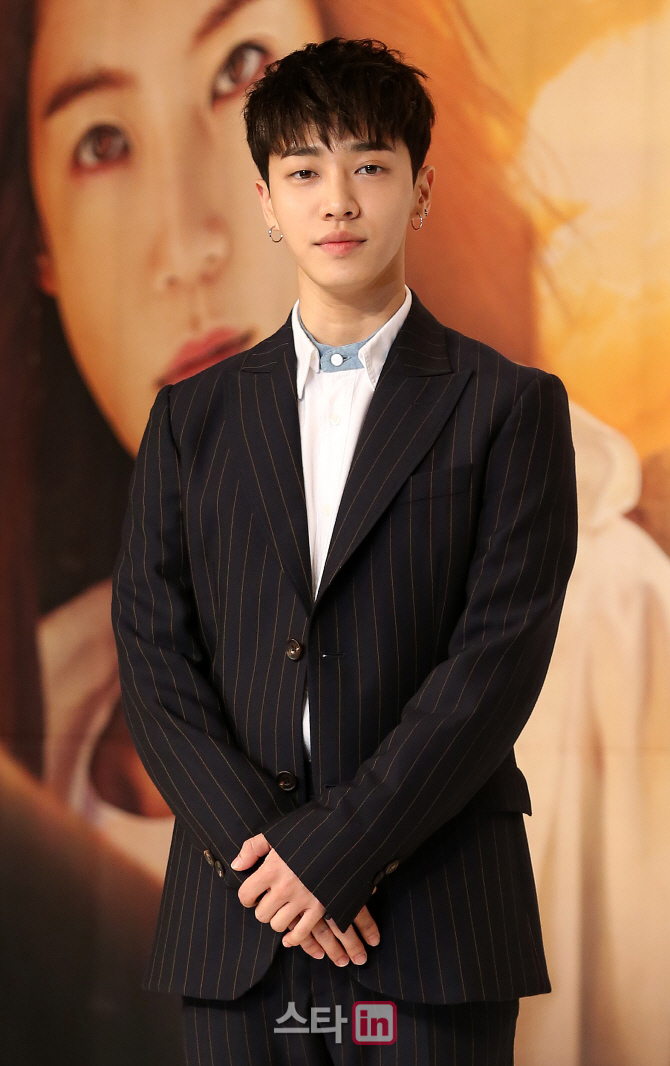 [포토]이기광, `써클:이어진 두세계`에서 만나요!
