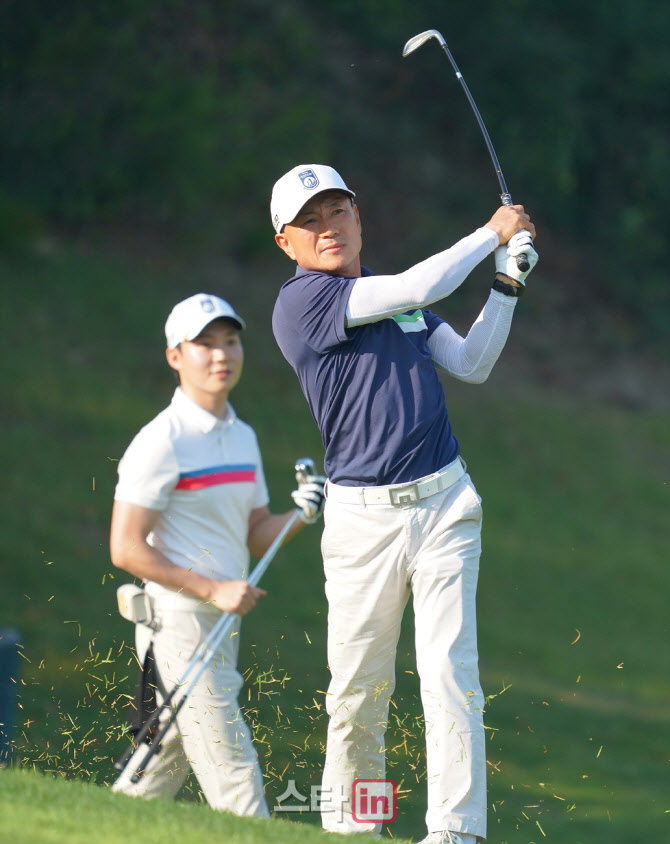 [포토]고태민-고형곤 '아빠의 실력을 봐라'