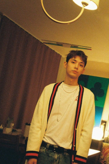 데뷔 10주년 맞은 주영, 틀을 깨고 유연하게 