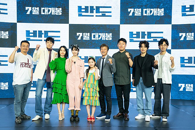 '반도', 국내 200만명 목전+亞 4개국 1위 'K좀비, 영화산업에 활력'