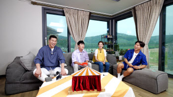 '유랑마켓' 장동민, 골프연습장 갖춘 200평 전원주택 공개