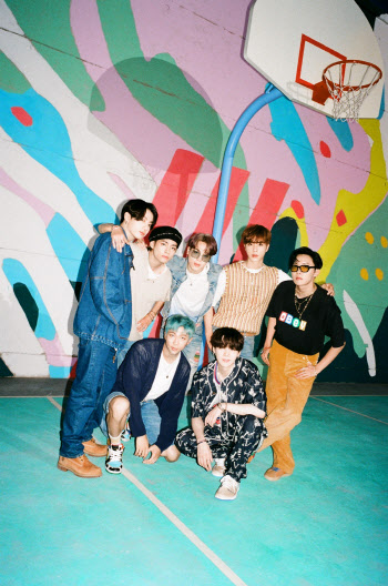 방탄소년단, 'Dynamite'로 아이튠즈 104개 지역 '톱 송' 차트 1위