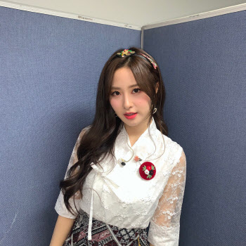 루나솔라 지안, 데뷔 두 달 만에 연기 도전… '가시리잇고' 주연 발탁