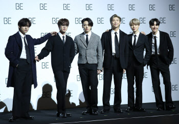 BTS가 후보에 오른 '베스트 팝 듀오/그룹 퍼포먼스' 부문은?