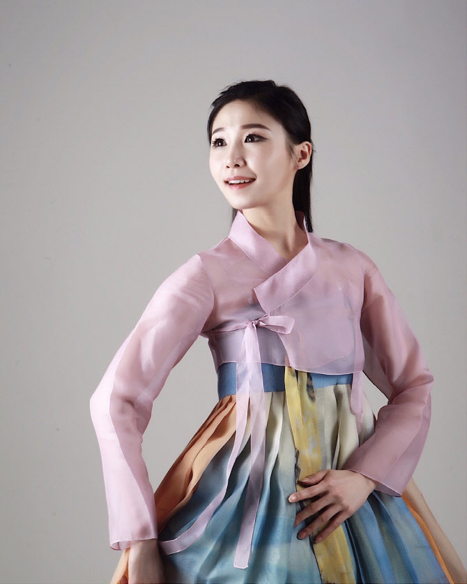 '경기민요 전수자' 이소나 '트롯 전국체전' 통해 트롯 도전