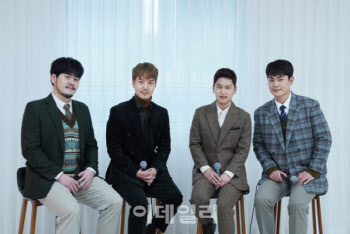 라포엠, 가온 앨범차트 정상 등극