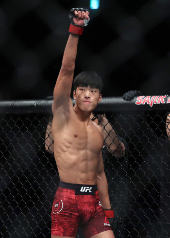 UFC 파이터 최승우 "찬성이 형에게 많이 배웠어요"(인터뷰)