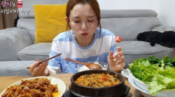 "김치는 한국음식" 햄지 소신 발언에…中소속사 "계약해지"