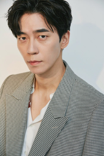 신성록 "인생작 만난 지난해…올해도 열심히 연기하고 망가질 것" 