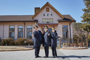 조인성→손현주, 예능에 빠진 배우들