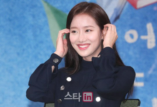 다 찍어놨는데…지수·이나은 학폭 논란 '사전제작 리스크' 부각