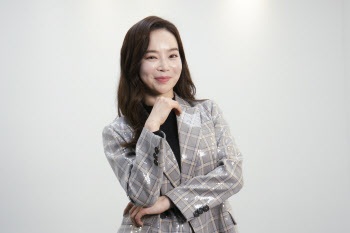 윤희 "'미스트롯2', 11년 가수 인생서 가장 큰 수확" ②