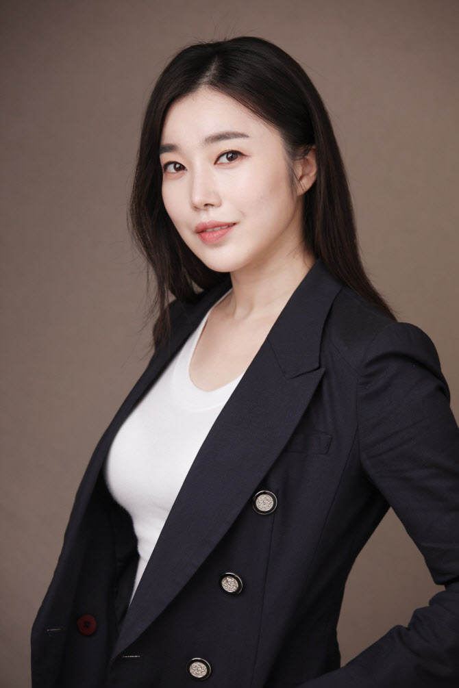 배우 김여진, SBS '아모르파티' 출연 확정