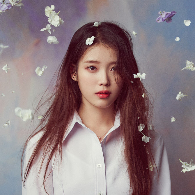 역주행 VS 정주행… 박 터지는 음원차트