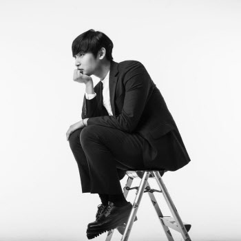 박재정, 로맨틱팩토리 합류…오반·빈첸과 한솥밥
