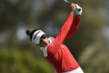 18세 티티쿨, 22세 타와타나낏..LPGA 대회서 '돌풍샷'