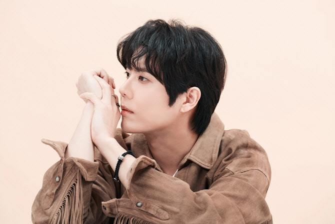 김규종, 신생기획사 에프씨이엔엠에 새 둥지