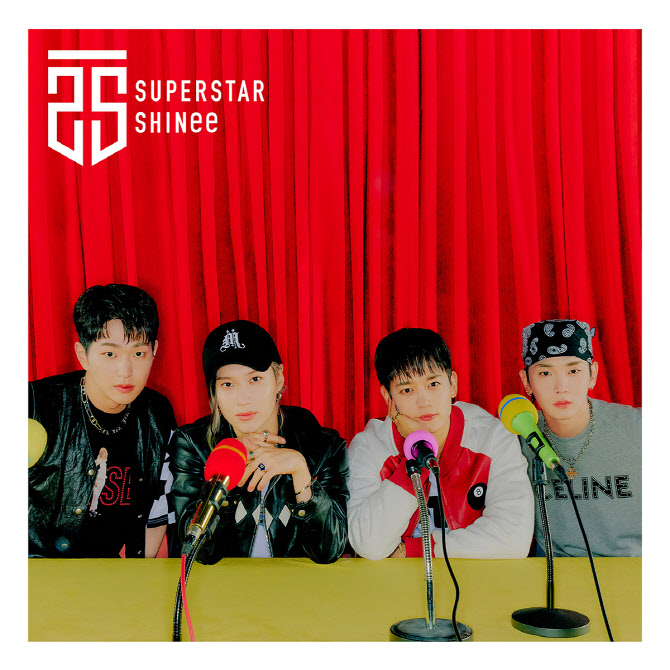 샤이니, 日 오리콘 위클리 앨범차트 네 번째 정상