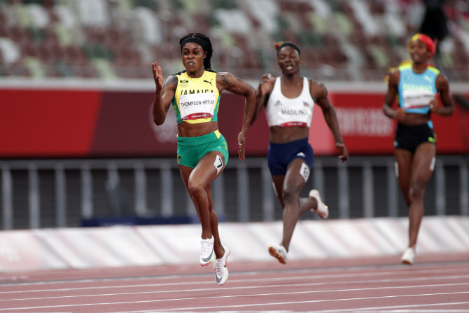 [도쿄올림픽]톰프슨, 100m 이어 200m 金..육상 여자 첫 '더블더블'