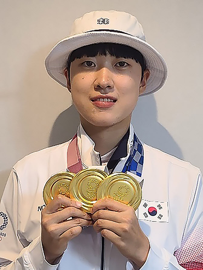 [도쿄올림픽]'올림픽 3관왕' 안산, KIA 홈경기 시구 던진다
