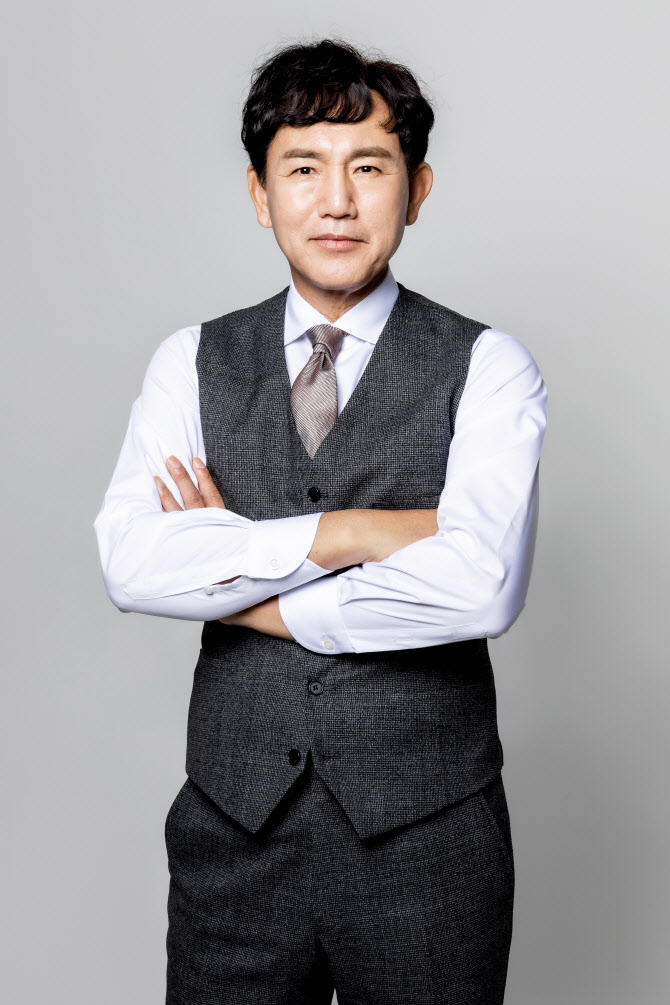 손병호, 창감독 '더 맨션' 출연…임지연과 부녀 호흡