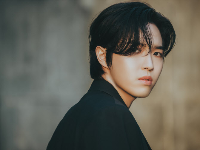 김재환, EBS 라디오 '경청' DJ 발탁