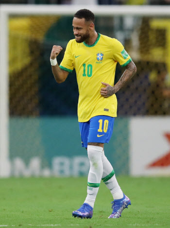 '네이마르 1골 2도움' 브라질, 남미예선서 우루과이에 4-1 승리