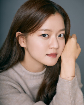 고아성, 웨이브 ‘트레이서’ 출연 확정…열일 행보