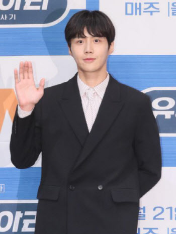 "내 불찰로 상처 줘"…김선호, 4일 만에 사생활 논란 공식 인정+사과 