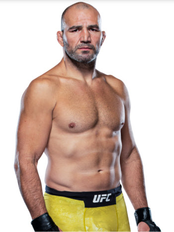 '43살 아저씨' 테세이라, 오랜 기다림 끝에 UFC 정상 등극
