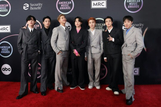 'AMA 대상' 방탄소년단, 11월 가수 브랜드 평판 1위