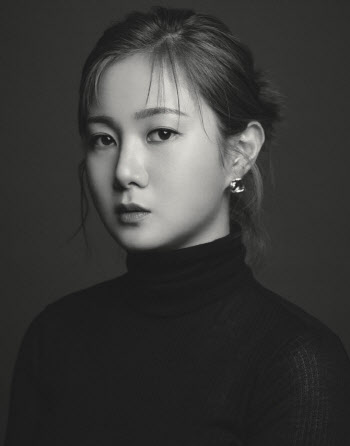 박나래 측 "열애 중 아니다…남자친구 없어" 