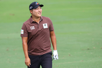 '딸바보' 이경훈 "새해 첫 대회 잘하고 싶어..딸 보면 힘든 줄 몰라"