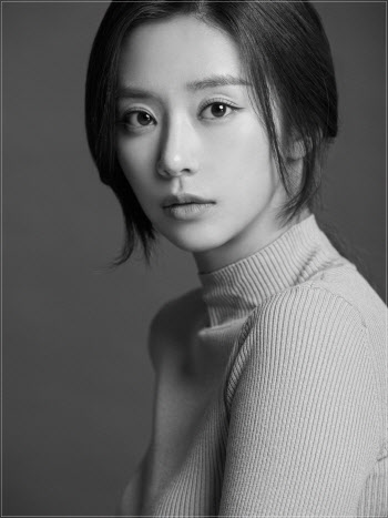 이주빈, MBC '닥터로이어' 주연 합류…소지섭·신성록과 호흡 