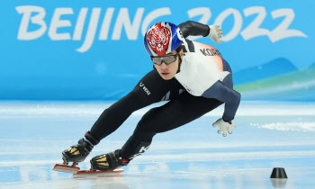 황대헌·이준서 '편파 판정' 논란 딛고 1500m 메달 재도전