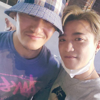 아웃사이더 "MC스나이퍼와 감격의 재회, 무려 8년 만이죠" 